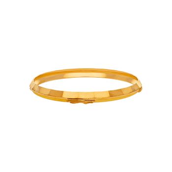 Embracing Radiance in a Classic Gold Kada